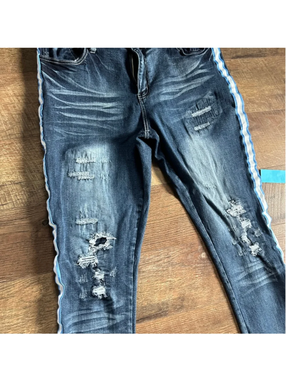 Men's Rue21 Blue Distressed Skinny Jeans with White Stripe, Waist 36